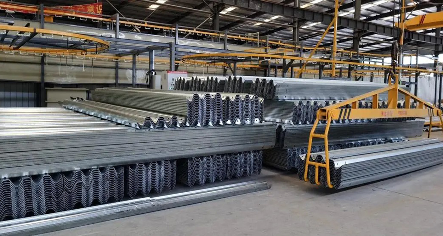 护栏库存场景图