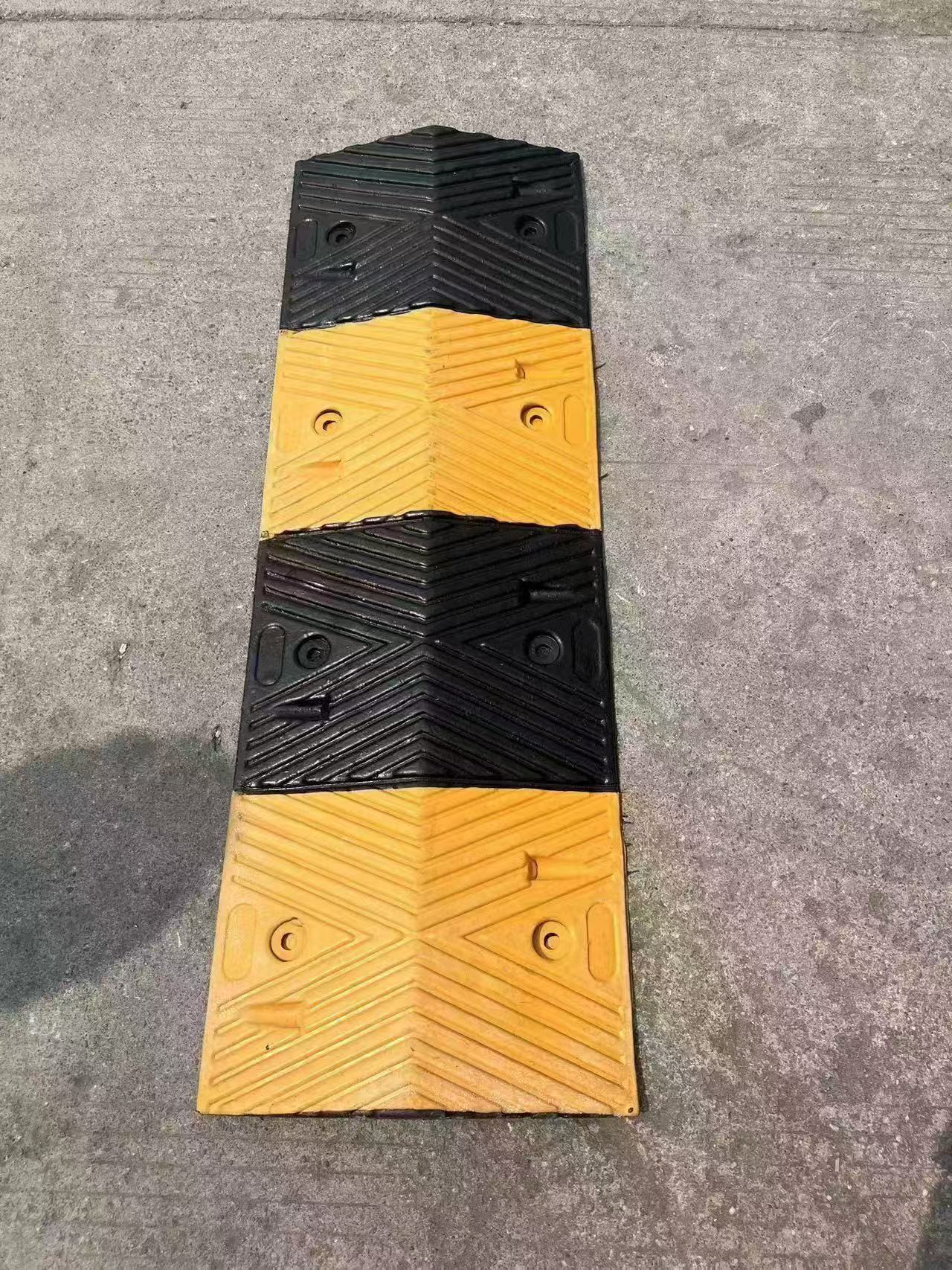 橡胶1000x350x40减速带